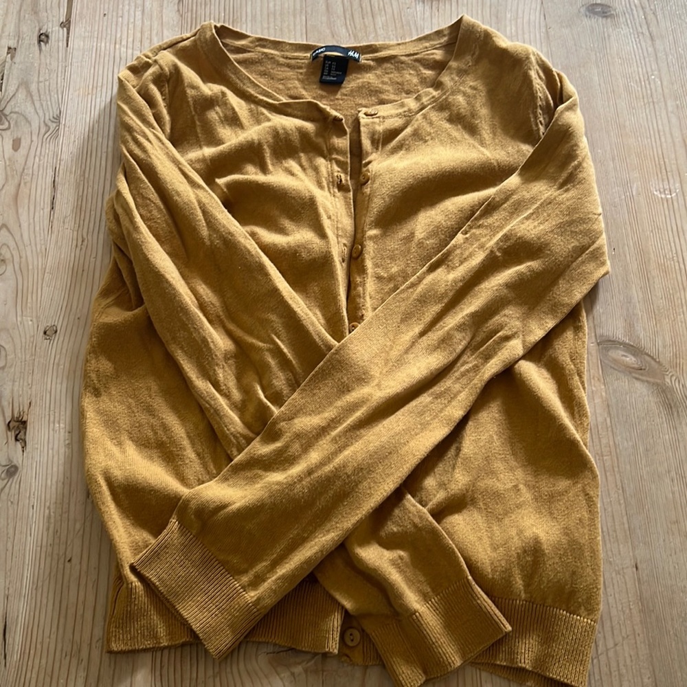 Mustard yellow cardigan